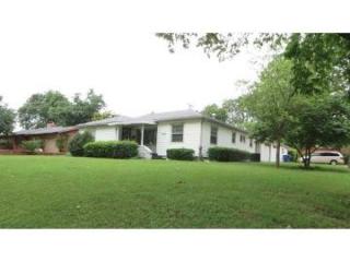 1402 17 St, Chickasha OK  73018-5302 exterior