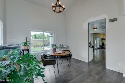 1049 Peppertree Dr, Gilbert AZ 85295-5646 exterior