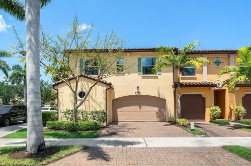 4659 Mediterranean Cir, West Palm Beach, FL 33418-1002