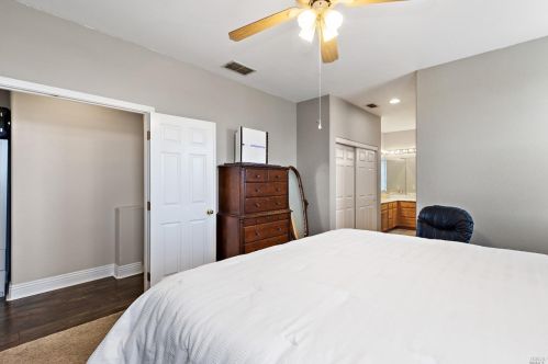 915 Mayport Dr, West Pittsburg CA  94565-4494 exterior