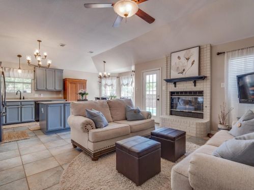 1100 Prospect Dr, Lewisville TX  75028-2548 exterior