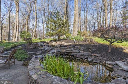 518 Fortress Cir, Leesburg VA  20175-8929 exterior