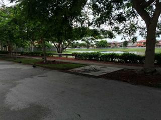 16424 67th Ter, Miami, FL 33193-5591