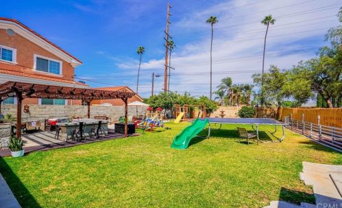 5132 Gardenia Ave, Long Beach CA  90807-1116 exterior