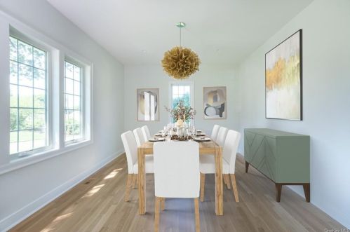 11 Manger Cir, New Rochelle NY  10803-2627 exterior