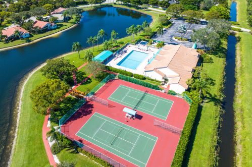 8410 Northstar Ct, Boynton Beach FL  33436-1544 exterior