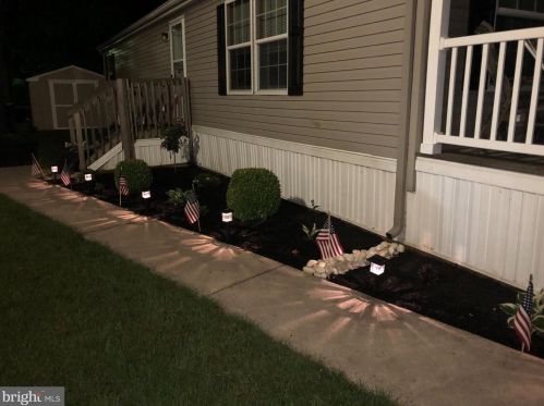 4102 Davis Dr, Yardley, PA 19067-6116