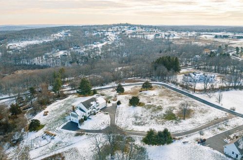 100 Rock Rd, Unionville, CT 06013-1615