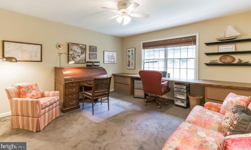 131 Knoxlyn Farm Dr, Kennett Sq PA  19348-2700 exterior