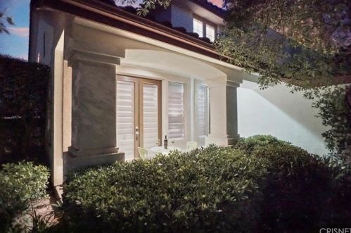 23032 Lowridge Pl, Santa Clarita, CA 91390-4966