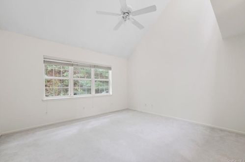 52 Deer Tree Ln, Briarcliff NY  10510-1751 exterior