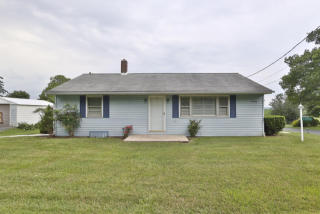 1526 Village Rd, Edisonville, PA 17579-9658