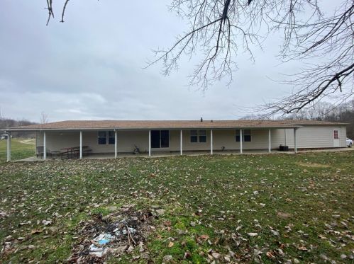 9099 Pipe Creek Rd, Peppertown, IN 47030-9727