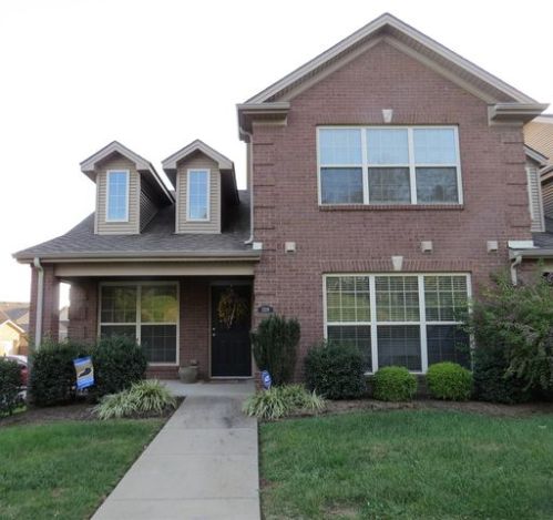 1339 Russell Springs Dr, Lexington, KY 40511-8466