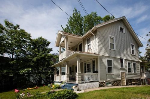 145 Southmayd Rd, Waterbury CT  06705-2037 exterior