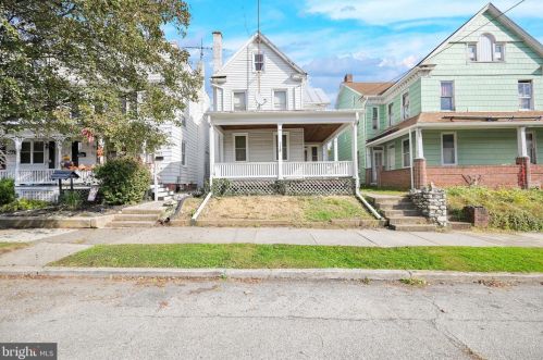 31 Water St, Spring Grove, PA 17362-1031