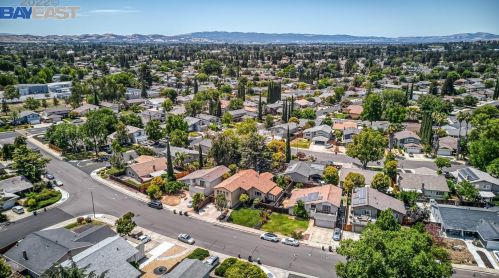 829 Katrina St, Livermore CA  94550-2392 exterior