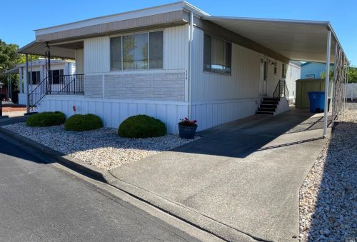 126 Salisbury Cir, Santa Rosa, CA 95401-9104