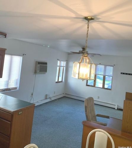 1405 5th Ave, New Hyde Park NY  11040-5540 exterior