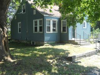38 Turcotte Ave, Moosup, CT 06354-1019