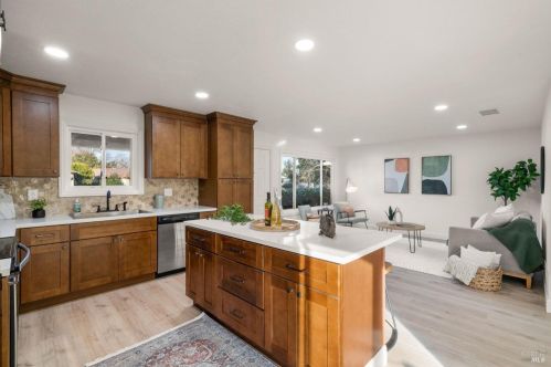 1930 Forest Ln, Vacaville CA  95687-6115 exterior