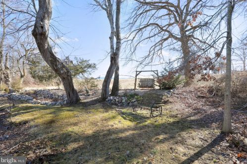 52 Oak Crest Dr, Richmond National Battlefiel VA  22835-1579 exterior