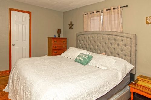 2632 Russell Dr, New Kensington PA  15068-3037 exterior