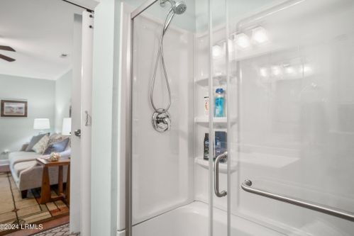 818 Paul Dr, Beaufort SC  29902-6626 exterior