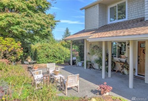 16040 169th Ave, Woodinville, WA 98072-8949