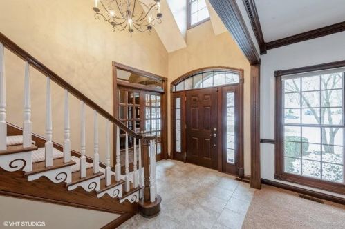 4806 Lakeridge Ct, Valpo, IN 46383-0822