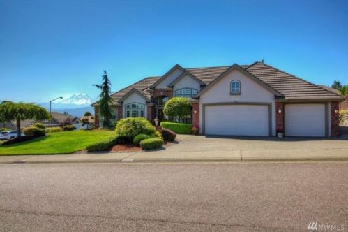 13514 157th Street Ct, Puyallup, WA 98374-9495