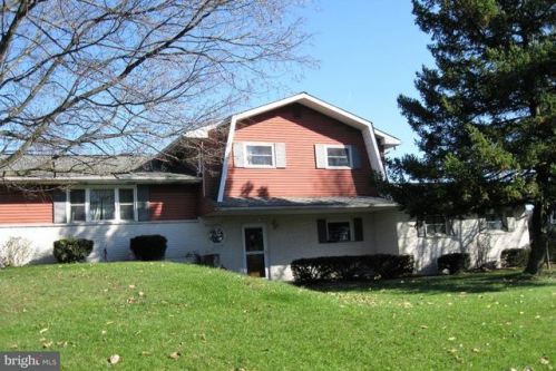 45 Oak Ln, Molino, PA 17961-9127