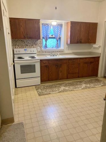 1305 Jefferson St, Latrobe, PA 15650-1958