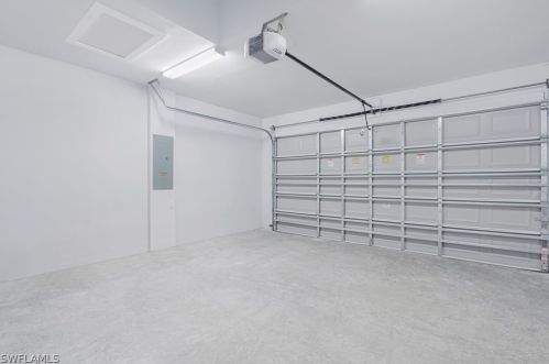 301 15th Ter, Cape Coral FL  33909-1239 exterior