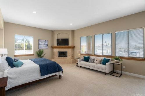 607 Gertruda Ave, Redondo Beach CA  90277-2132 exterior