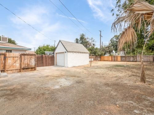3742 Balch Ave, Fresno CA  93702-2804 exterior