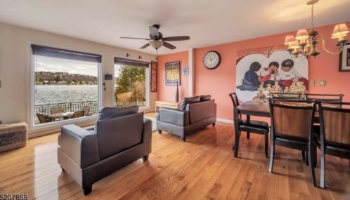 16 Maple Pkwy, Sparta NJ  07871-2011 exterior