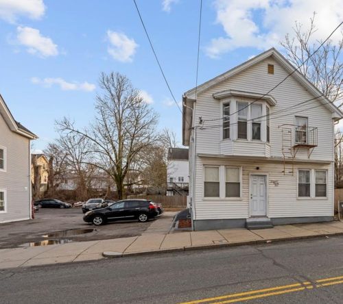 894 Branch Ave, Providence, RI 02904-1081