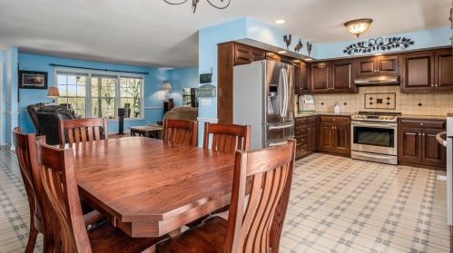 2306 Wesley Chapel Rd, Zanesville OH  43701-9334 exterior