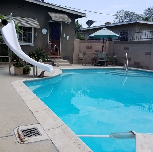 6855 Butler Ave, Long Beach, CA 90805-1340
