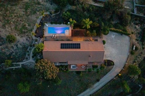 39386 Chaparral Dr, Temecula CA  92592-8822 exterior
