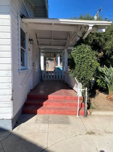 715 Hope Ct, South Pasadena, CA 91030-2514