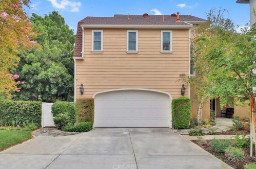 27004 Pierpont Ct, Santa Clarita, CA 91355-1602