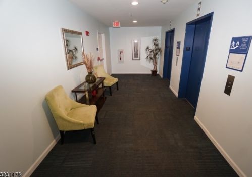 1 Carriage City Plz, Rahway NJ  07065-5179 exterior