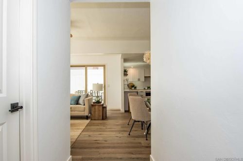 1704 Ebers St, San Diego CA  92107-3504 exterior