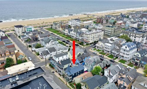 26 Mcclintock St, Ocean Grove, NJ 07756-1646