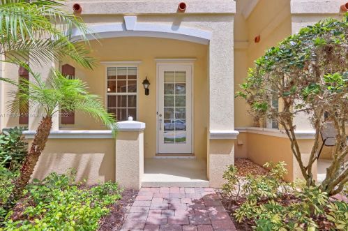 1659 Frederick Small Rd, Jupiter, FL 33458-8702