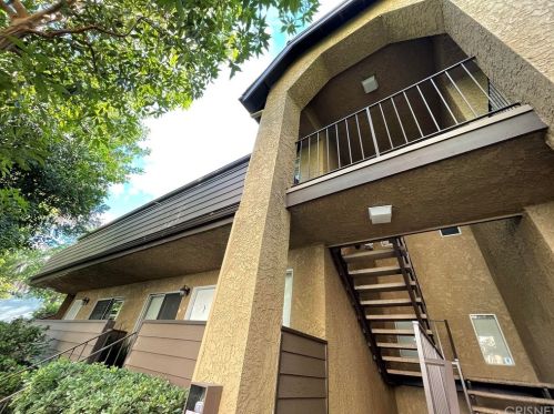 14817 Sherman Way, Van Nuys, CA 91405-2258