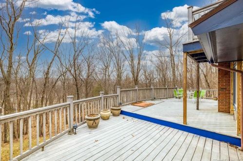 80 Mount Sumner Dr, Manchester CT  06043-7248 exterior