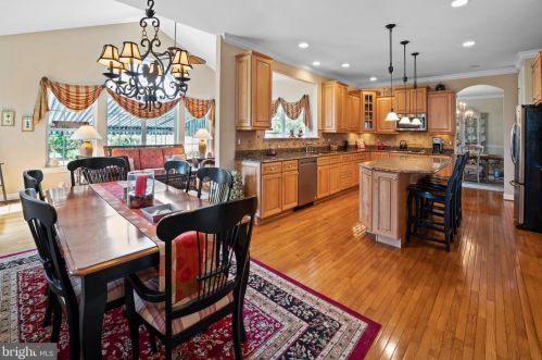 17 Nicole Ct, Auburn NJ 08085-3448 exterior